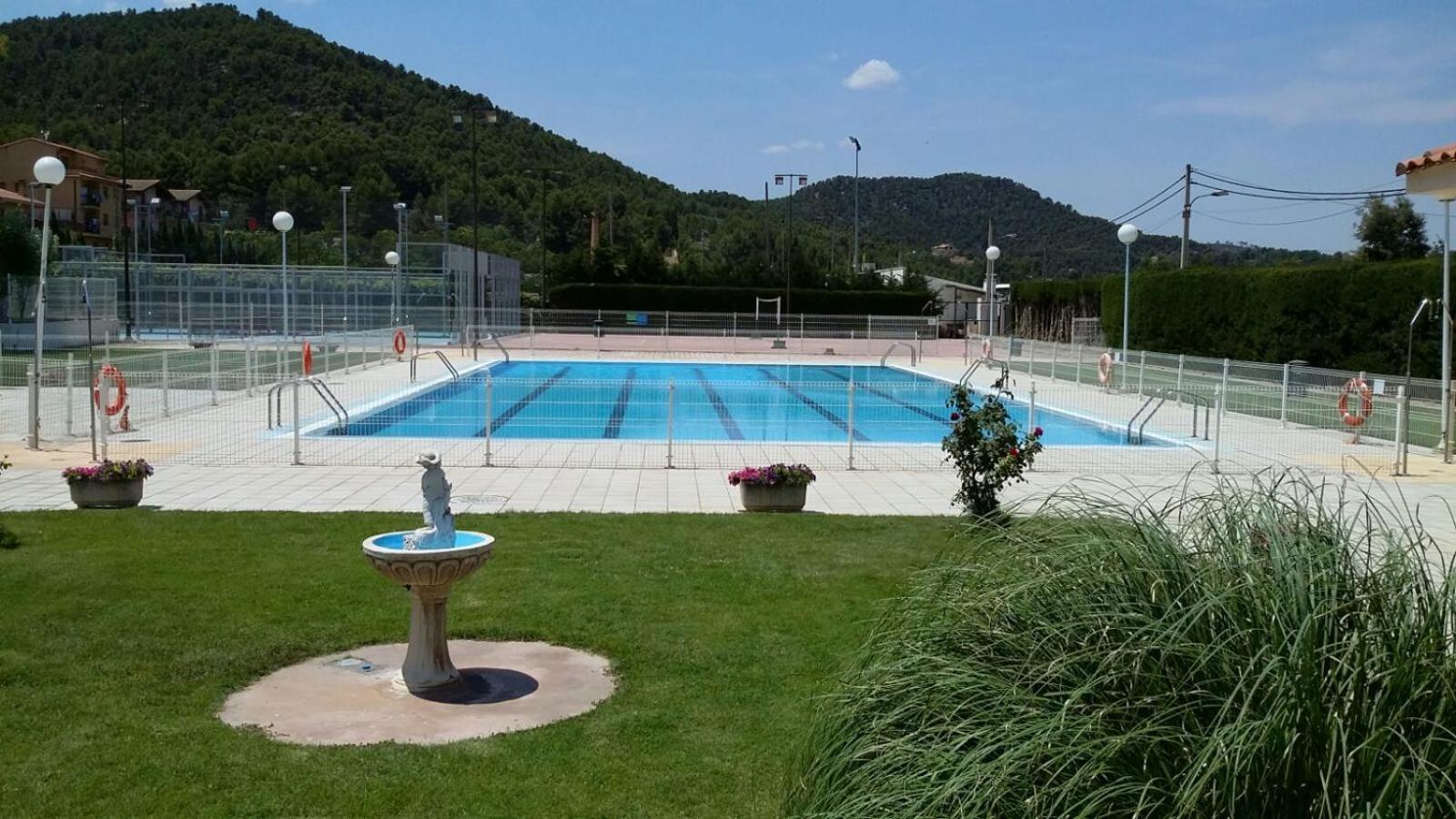 Albergue Valderrobres Auto Check-In Экстерьер фото