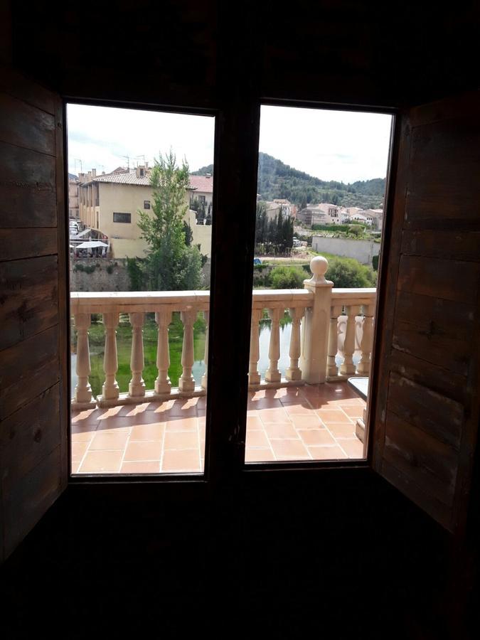 Albergue Valderrobres Auto Check-In Экстерьер фото