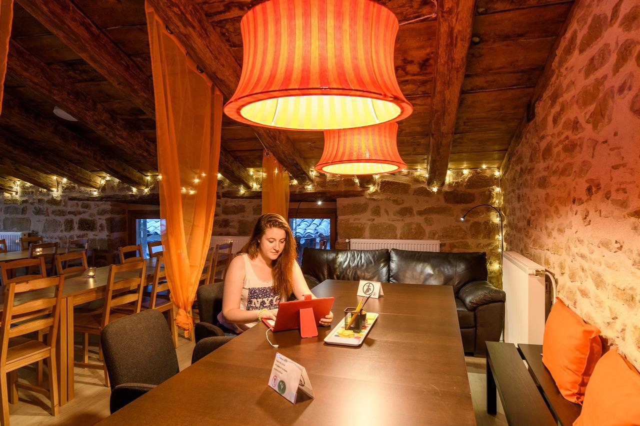 Albergue Valderrobres Auto Check-In Экстерьер фото