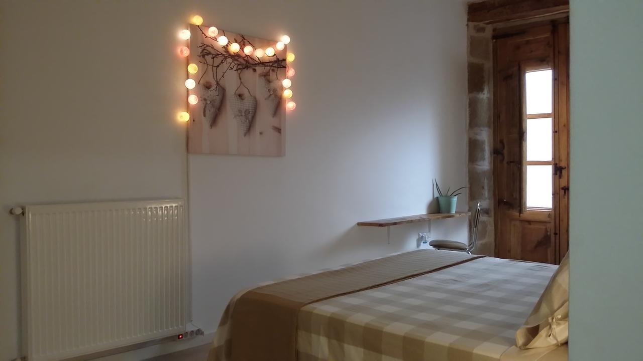 Albergue Valderrobres Auto Check-In Экстерьер фото