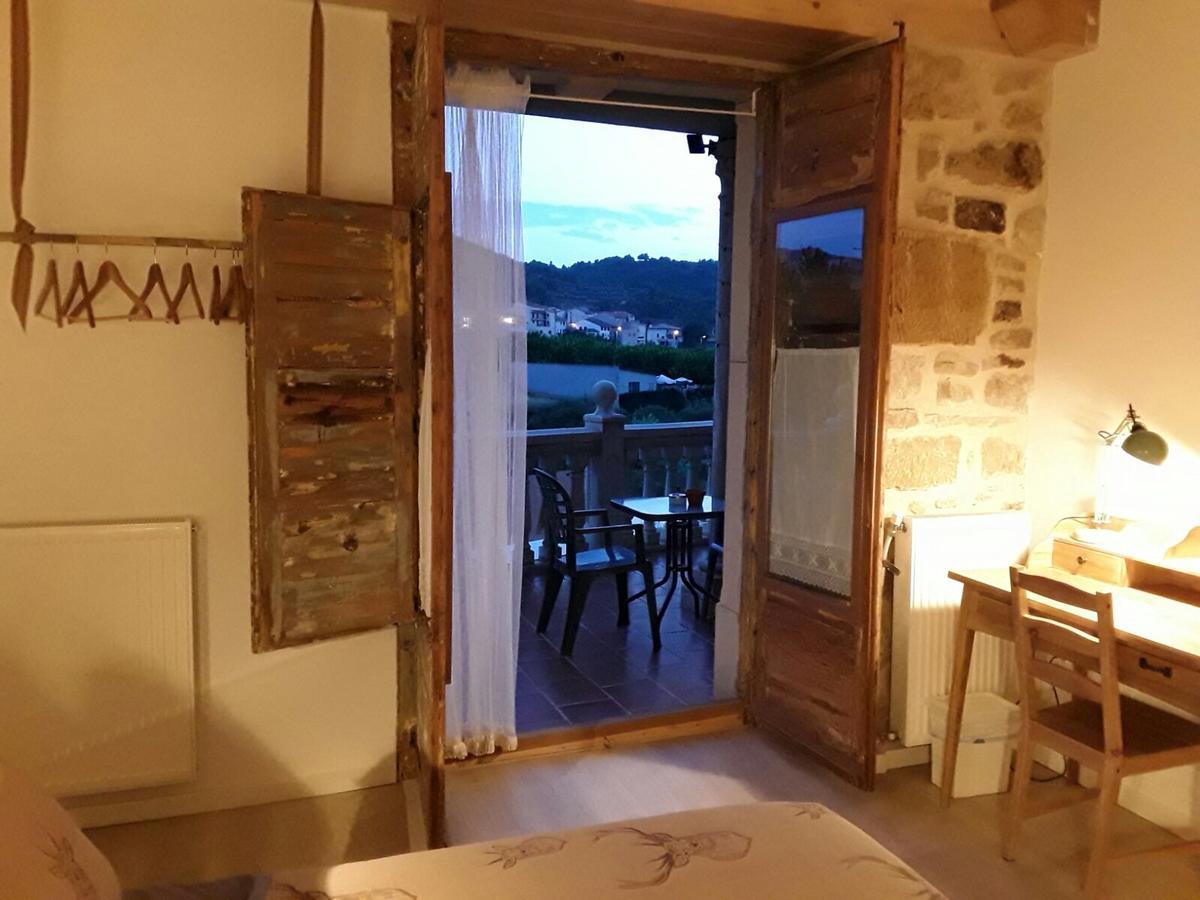 Albergue Valderrobres Auto Check-In Экстерьер фото