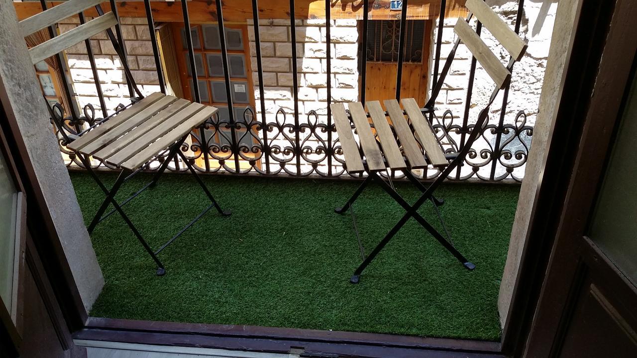 Albergue Valderrobres Auto Check-In Экстерьер фото