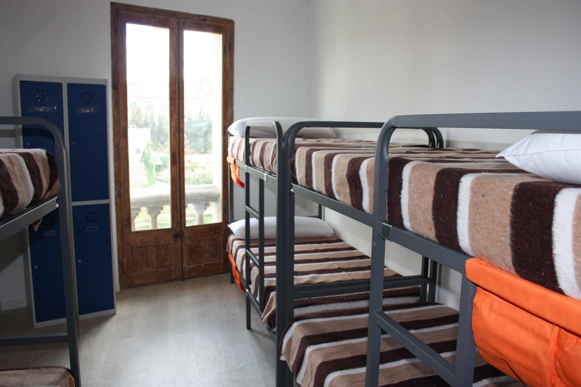 Albergue Valderrobres Auto Check-In Экстерьер фото