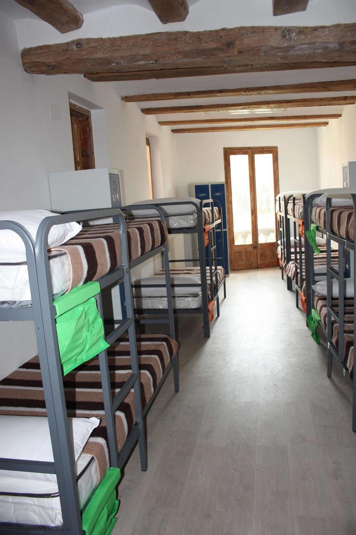 Albergue Valderrobres Auto Check-In Экстерьер фото