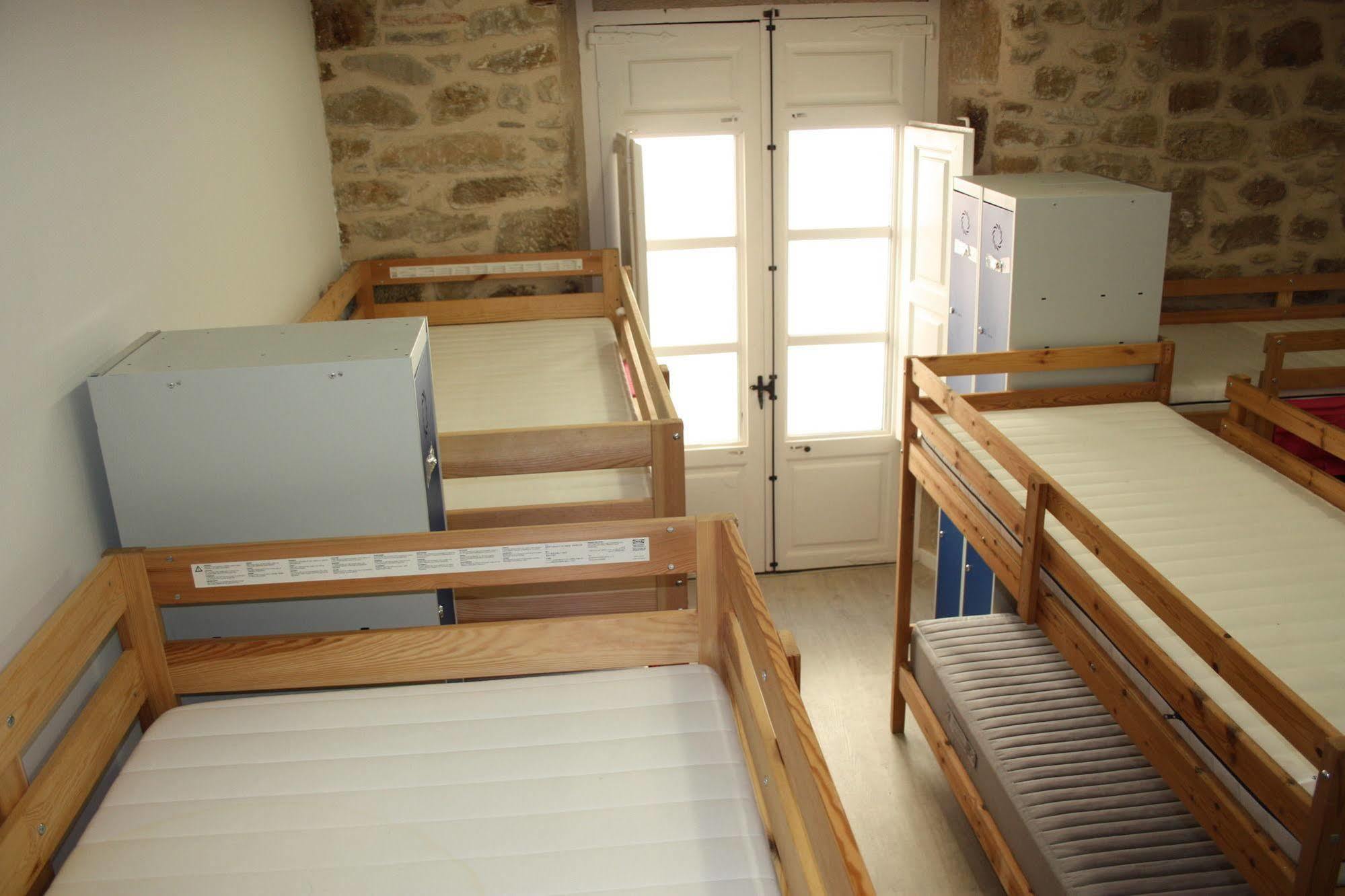 Albergue Valderrobres Auto Check-In Экстерьер фото