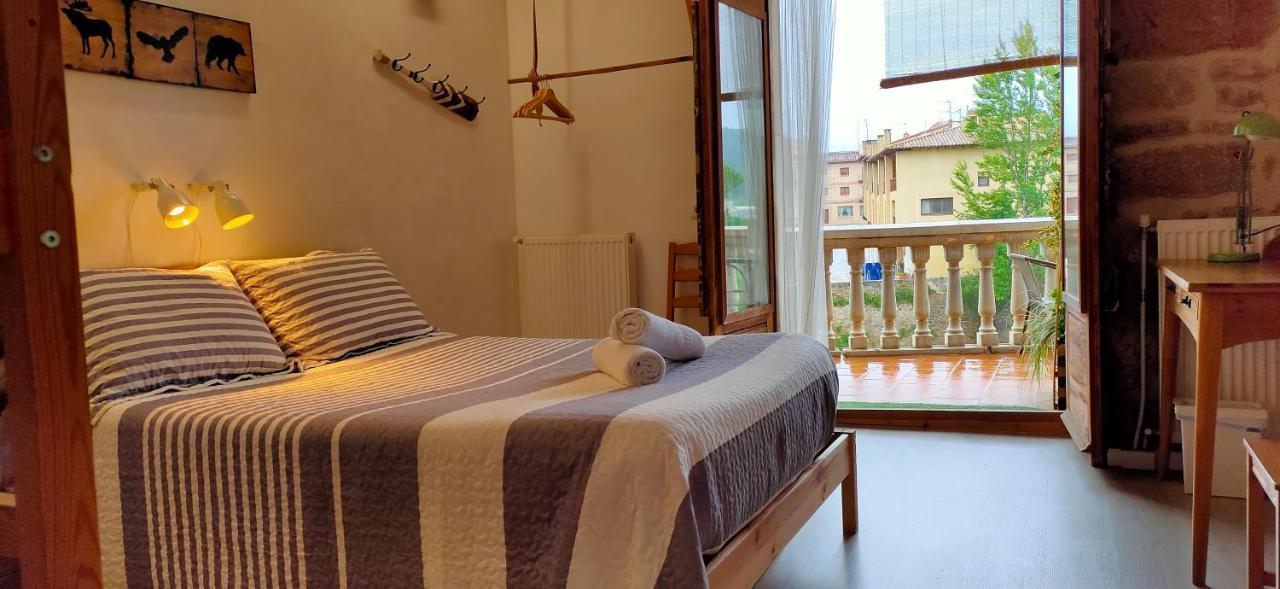 Albergue Valderrobres Auto Check-In Экстерьер фото